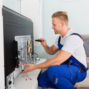 Oprava televízorov Bratislava zabezpečí rýchle a odborné riešenie porúch vašej TV.